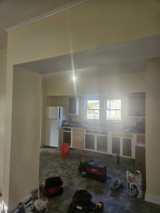 34 Hallenbeck Ave, Unit Bottom Apartment in Geneva, NY - Building Photo