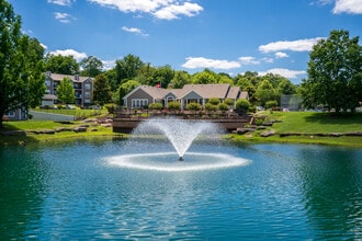 Lakes of Columbia in Columbia, TN - Foto de edificio - Building Photo