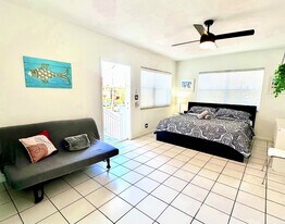 322 Oregon St in Hollywood, FL - Building Photo