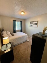 2133 Wedgewood Ct, Unit Bedroom #4 in Greeley, CO - Building Photo - Building Photo