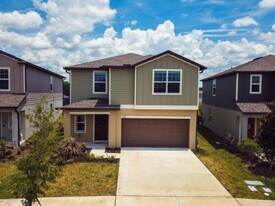 1782 Lanier Rd in Zephyrhills, FL - Building Photo