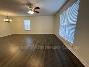 701 Tower Grove Dr in Fairview Heights, IL - Building Photo - Building Photo