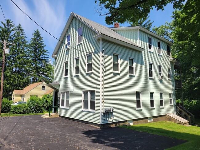 85 Boyce St in Auburn, MA - Building Photo - Building Photo