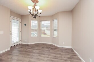 2306 Leighton Way in Spring Hill, TN - Foto de edificio - Building Photo