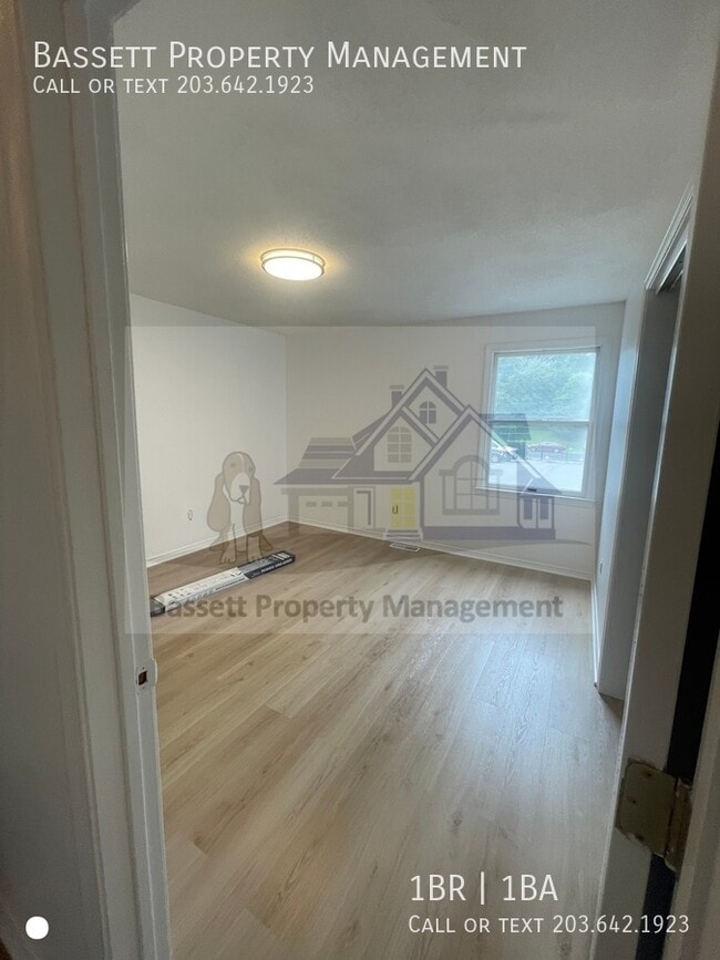 property at 30 Stoneycrest Dr