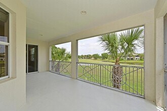 9435 Discovery Terrace, Unit 202D in Bradenton, FL - Building Photo - Building Photo