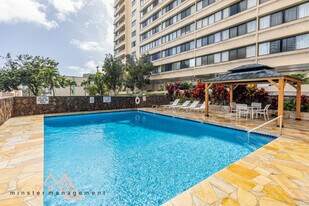 1050 Kinau St in Honolulu, HI - Building Photo