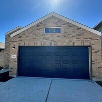 340 The Bad Wy in Jarrell, TX - Building Photo