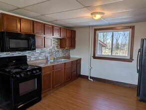 158 E Maumee Ave in Napoleon, OH - Building Photo - Building Photo