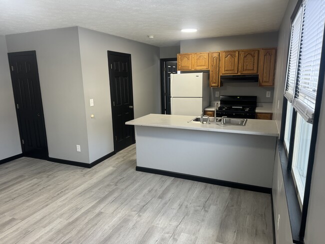 property at 50 Greenbrier Plz