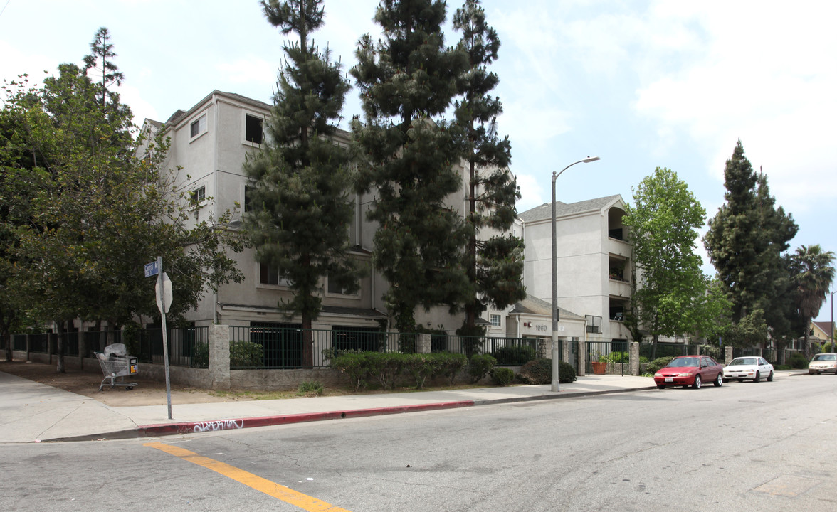 Central Avenue Village Square in Los Angeles, CA - Building Photo