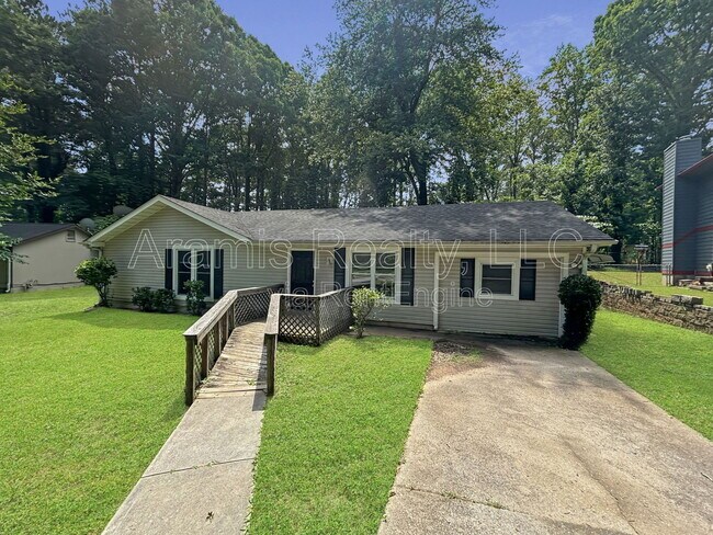 property at 9241 Woodhill Ln