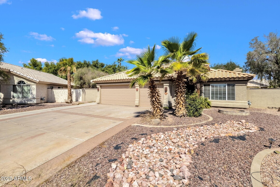 4616 E Gold Poppy Way in Phoenix, AZ - Building Photo