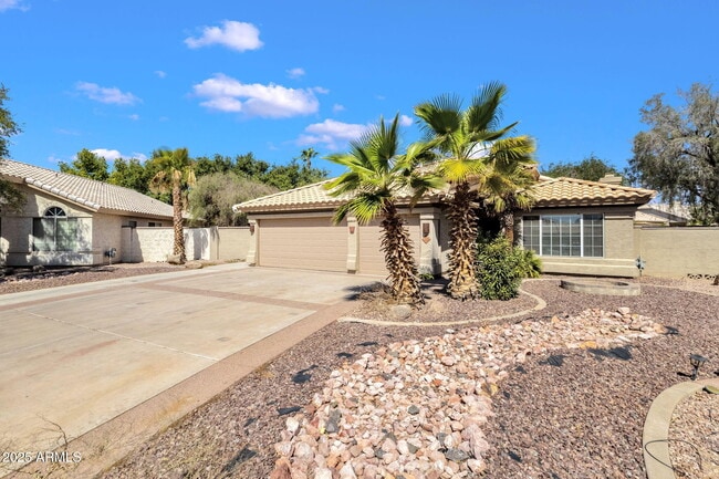 4616 E Gold Poppy Way