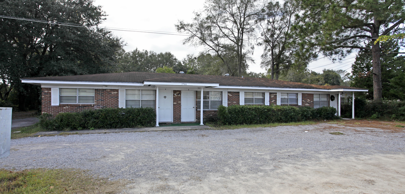 3906-3910 E 11th St in Panama City, FL - Building Photo