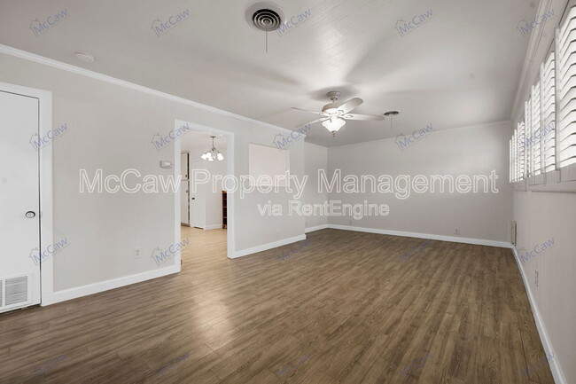 1818 Tyler St in Denton, TX - Building Photo - Building Photo