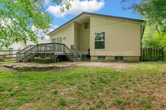 2455 Buttonwood Ct in Florissant, MO - Building Photo - Building Photo