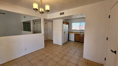 21 Corsica Dr SE in Rio Rancho, NM - Building Photo - Building Photo