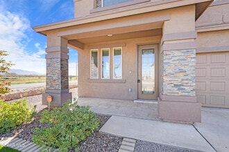 585 Issa Circle in El Paso, TX - Building Photo - Building Photo