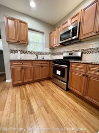 5843 Fernwood St photo'