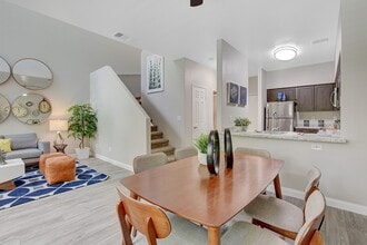 Willowbrook in Las Vegas, NV - Building Photo - Building Photo