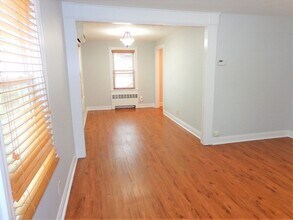 35 Bromfield St in Watertown, MA - Building Photo - Building Photo