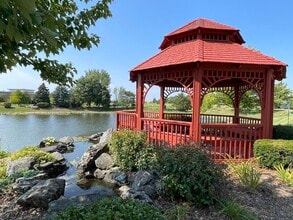 20 Waterbury Cir in Oswego, IL - Building Photo - Building Photo