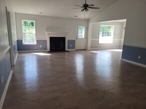 211 Marsh Hen Ct in Swansboro, NC - Building Photo - Building Photo