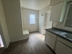 44 Locust St in Rochester, NY - Building Photo - Building Photo