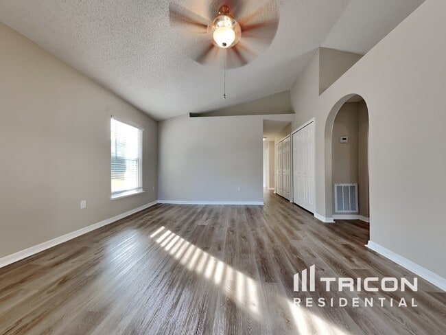30635 Birdhouse Dr in Wesley Chapel, FL - Building Photo - Building Photo