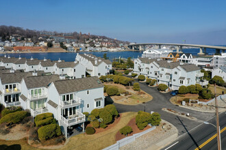 174 Ocean Ave in Sea Bright, NJ - Building Photo - Building Photo