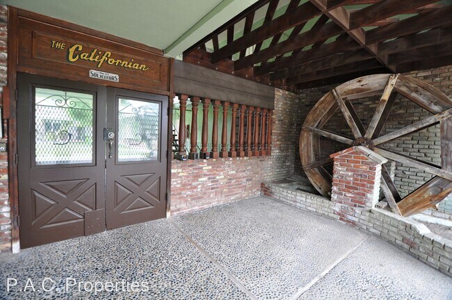 24347 Newhall Ave in Santa Clarita, CA - Building Photo - Building Photo