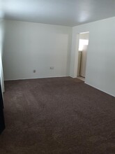 4230 Woodmere Dr in Youngstown, OH - Building Photo - Building Photo