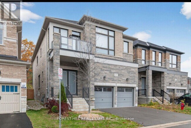 217 Sunset Vista Ct in Aurora, ON - Building Photo - Building Photo