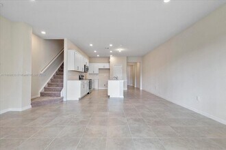 2108 Appleton Cir N in Oakland Park, FL - Building Photo - Building Photo