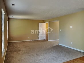 5490 Appaloosa Cir in Morrow, OH - Building Photo - Building Photo