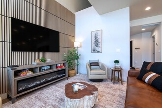 690 Stone Peak Lp in Driggs, ID - Building Photo - Building Photo