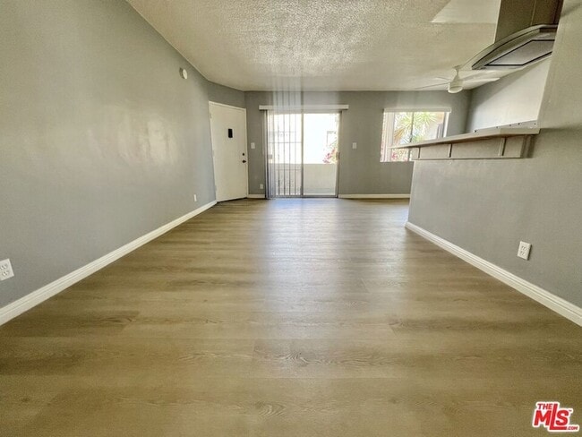 1426 Orange Grove Ave in Los Angeles, CA - Foto de edificio - Building Photo