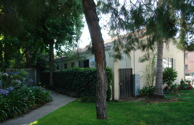 506 Marengo Ave in Pasadena, CA - Building Photo - Building Photo