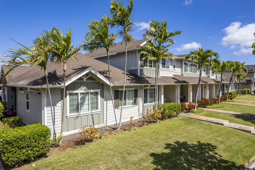 Spinnaker Place in Ewa Beach, HI - Foto de edificio