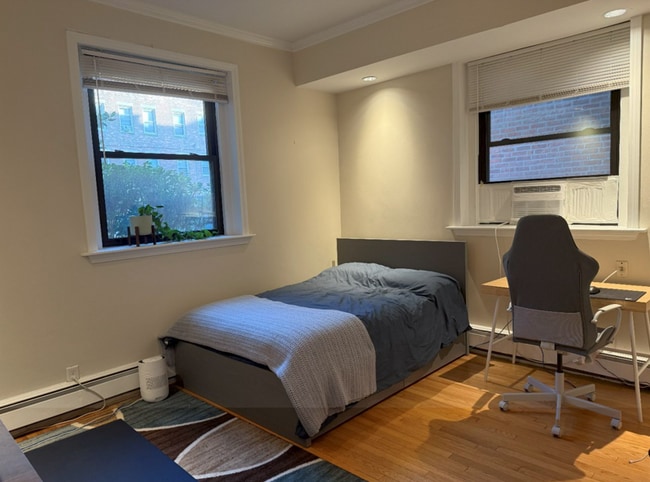 30 Peterborough St, Unit D