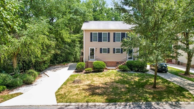 property at 1 Dover Dr