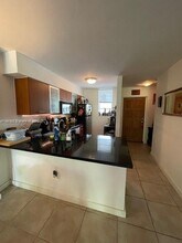 750 NE 64th St in Miami, FL - Foto de edificio - Building Photo