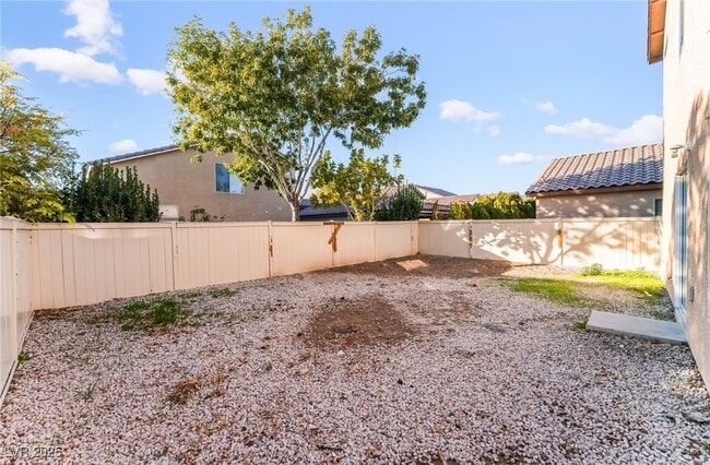 property at 2723 Mossy Oaks Ln