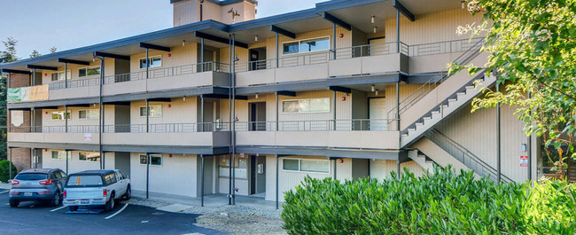 Eastview Apartments in Seattle, WA - Building Photo - Building Photo