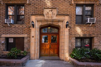 115 Cabrini Blvd in New York, NY - Building Photo - Building Photo