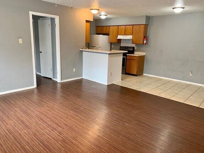 5701 Spring Meadow Rd-Unit -5701-A SPRGMDW in Austin, TX - Building Photo - Building Photo