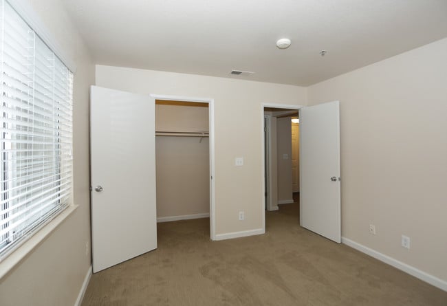Capitol View Apartments in Sacramento, CA - Foto de edificio - Interior Photo