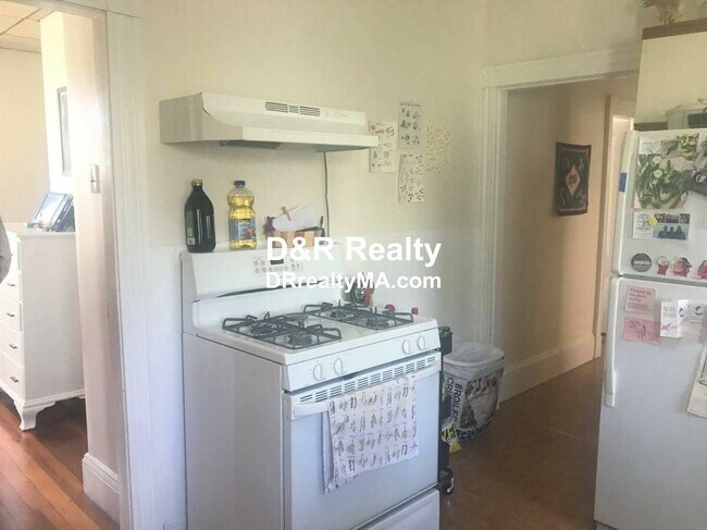 22 Dexter St in Medford, MA - Building Photo - Building Photo