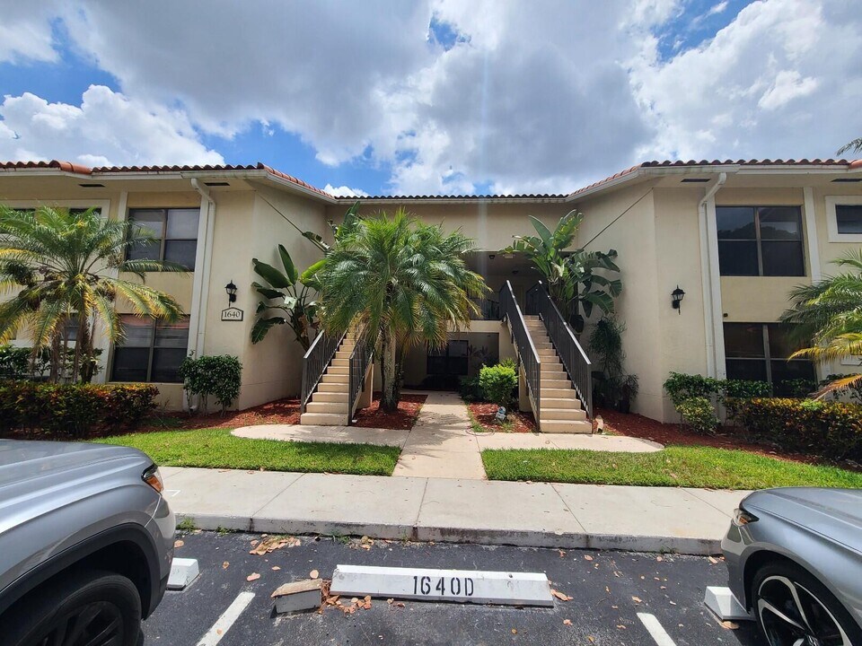 1640 Windorah Way in West Palm Beach, FL - Building Photo